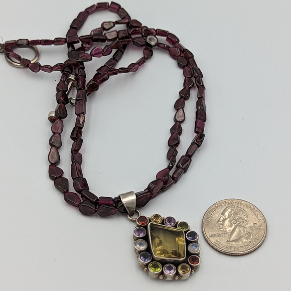 Beautiful garnet Sterling two strand necklace with multi gem's pendant - Picture 2 of 13